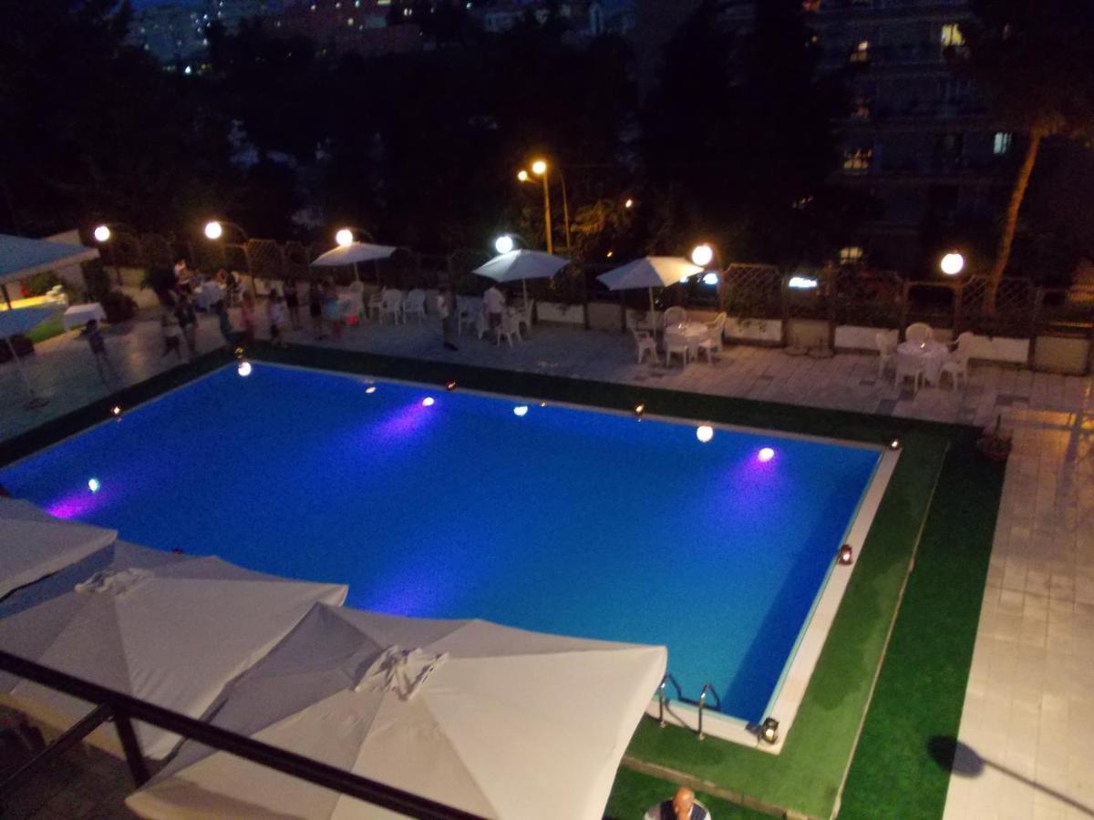 Hotel Du Parc Atri Dış mekan fotoğraf