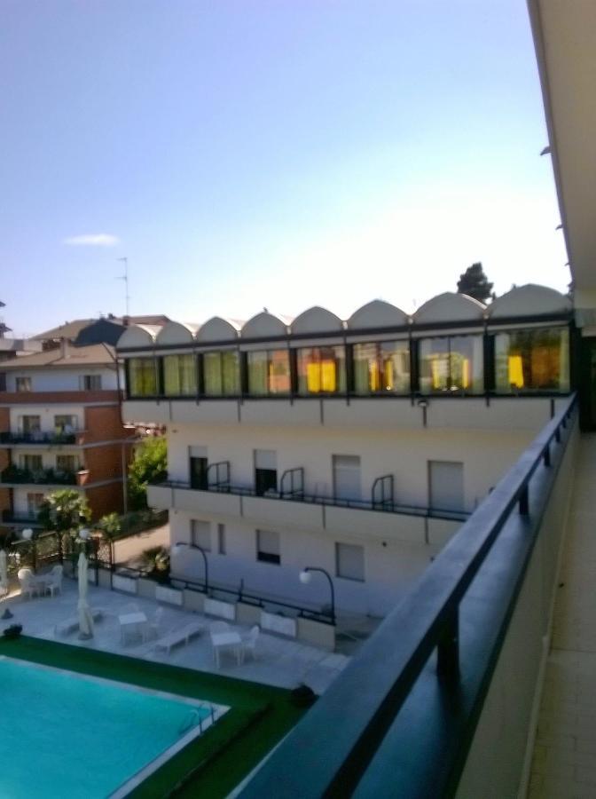 Hotel Du Parc Atri Dış mekan fotoğraf