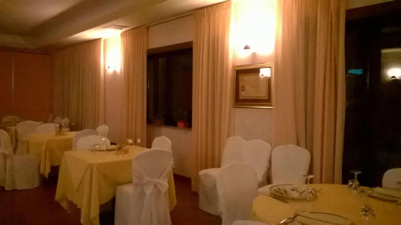 Hotel Du Parc Atri Dış mekan fotoğraf